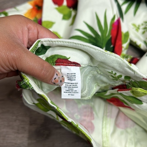 Abercrombie & Fitch Multi Tropical Print Low-Rise Cropped Skinny Pants Sz 25 - Picture 11 of 11